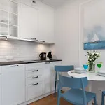 Mazowiecka Close To The Access To Swimming Pool, Sauna & Jacuzzi, Parking By Renters Appartamento *