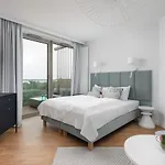 Mazowiecka Close To The Access To Swimming Pool, Sauna & Jacuzzi, Parking By Renters Appartamento Pobierowo