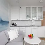 Mazowiecka Close To The Access To Swimming Pool, Sauna & Jacuzzi, Parking By Renters Appartamento *