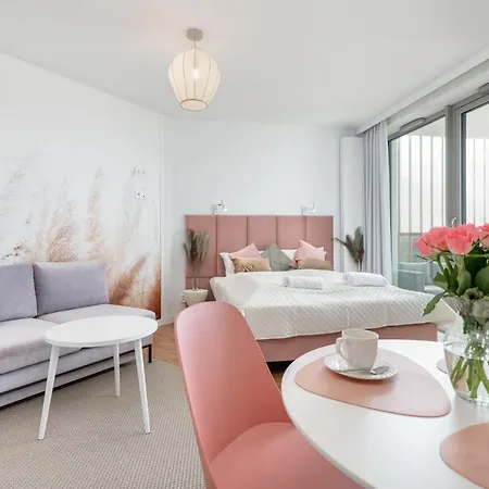 Διαμέρισμα Mazowiecka Close To The Access To Swimming Pool, Sauna & Jacuzzi, Parking By Renters Pobierowo