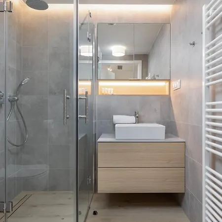 Apartment Mazowiecka Close To The Access To Swimming Pool, Sauna & Jacuzzi, Parking By Renters