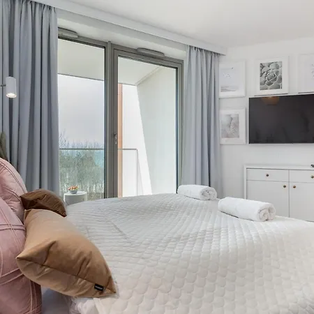 Διαμέρισμα Mazowiecka Close To The Access To Swimming Pool, Sauna & Jacuzzi, Parking By Renters Pobierowo