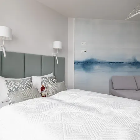 شقة Mazowiecka Close To The Access To Swimming Pool, Sauna & Jacuzzi, Parking By Renters *