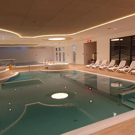 Mazowiecka Close To The Access To Swimming Pool, Sauna & Jacuzzi, Parking By Renters Pobierowo